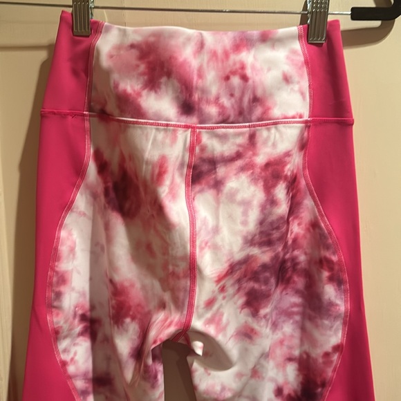 NWOT Good American Trippy Quartz Tie Dye 7/8 Legging Size 2 (med) - Picture 5 of 5